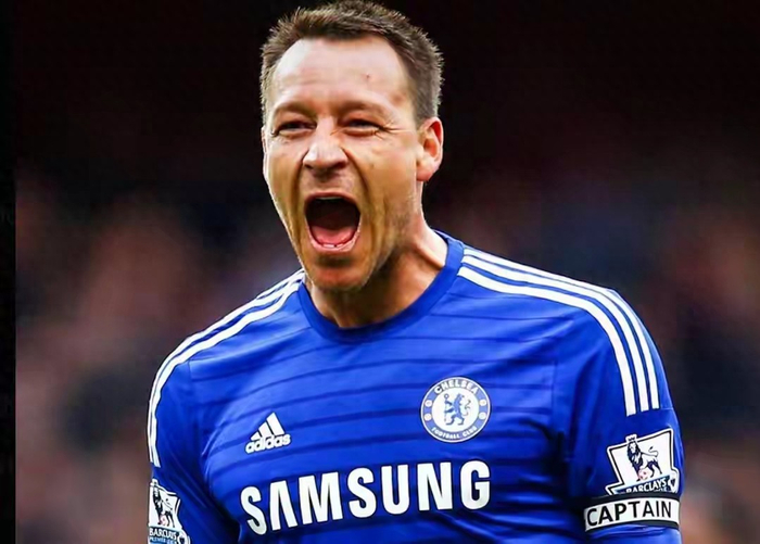 皇冠体育投注-34岁铁人范戴克，英超第一中卫之争竟被他“踢”成连续剧？|约翰·特里|格拉文贝尔奇|利物浦|C罗|特里_新浪体育_新浪新闻